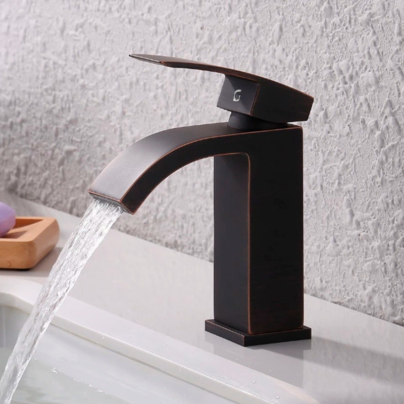 Griferia Lavamanos Baja Monocontrol Tipo Cascada