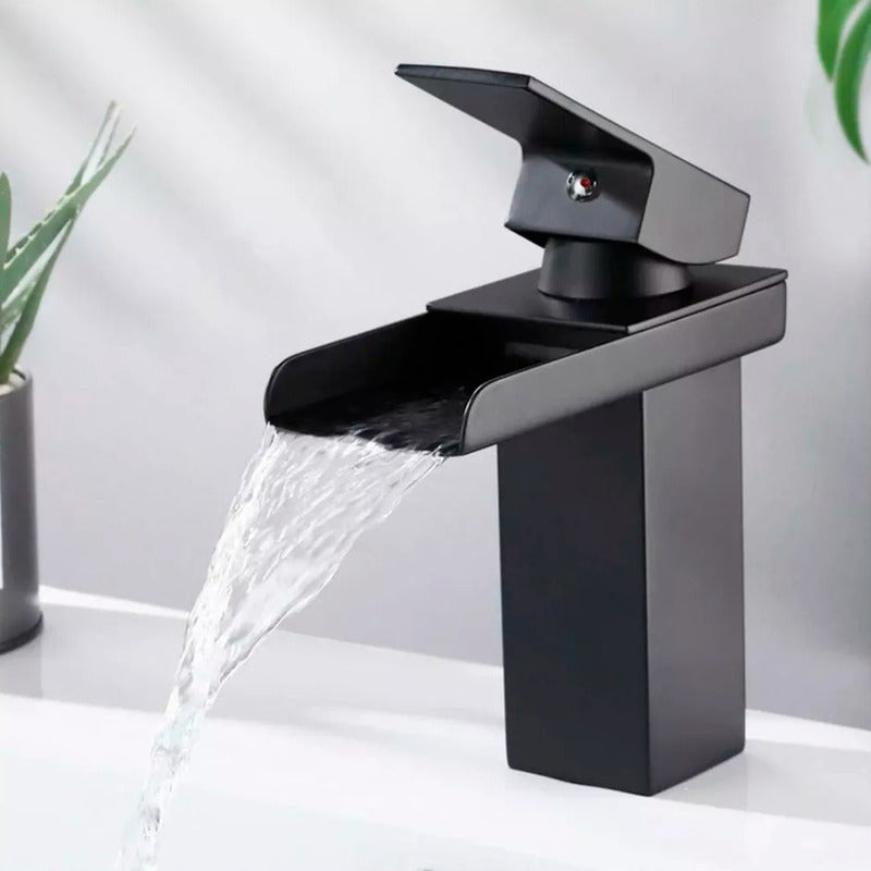 Griferia Monocontrol Lavamanos Cascada Baja Negro Mate